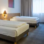 Novotel West Hotel 4*