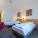 Hotel Novotel West