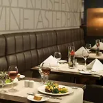Novotel West 4*