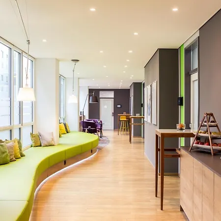 Hotel Novotel West