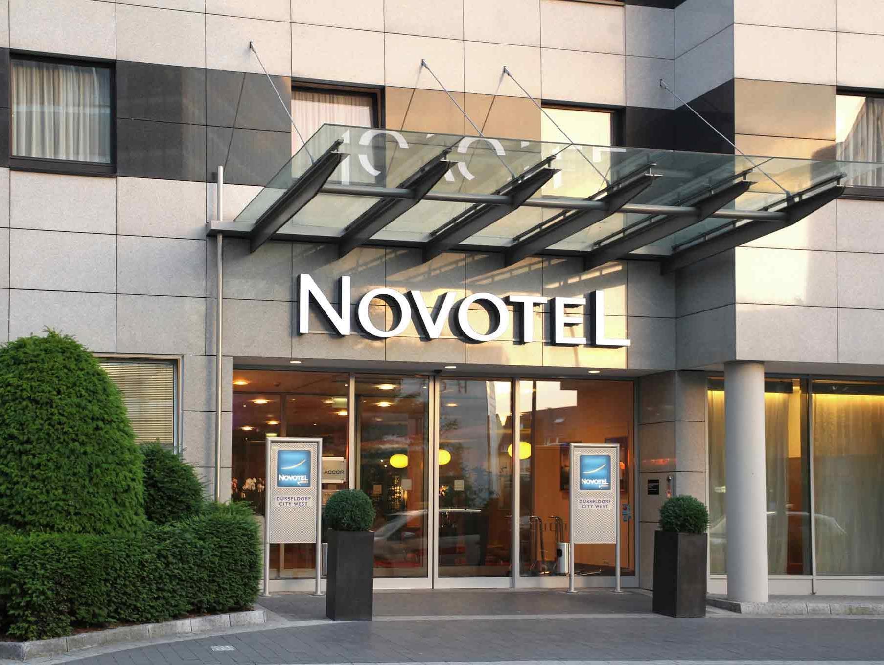 Novotel West 4*