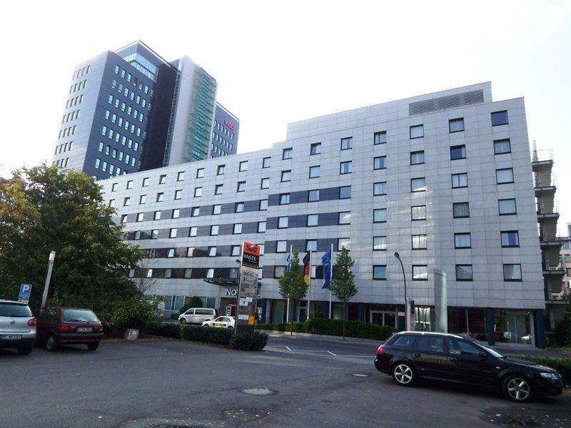 Novotel West