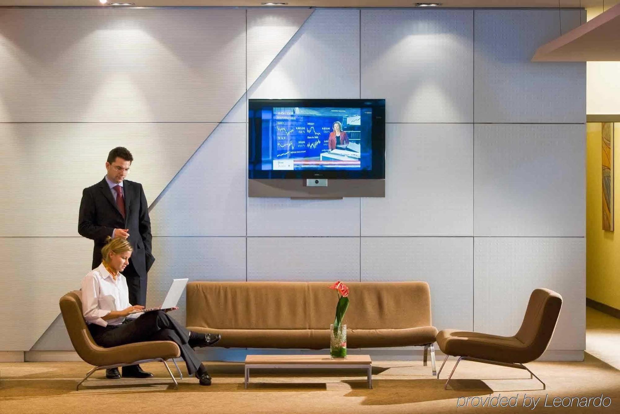 Novotel West Hotel 4*